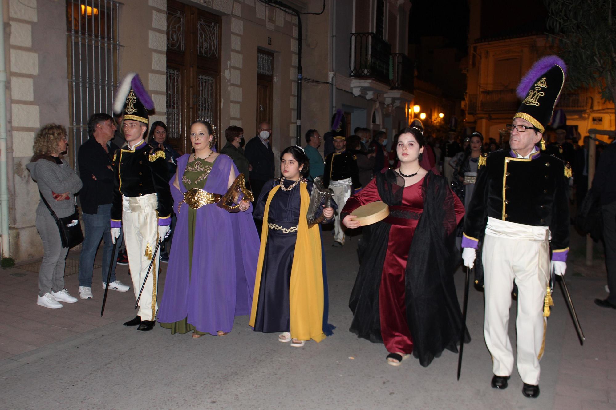 La Dolorosa del Cabanyal desfila con cinco falleras mayores de València