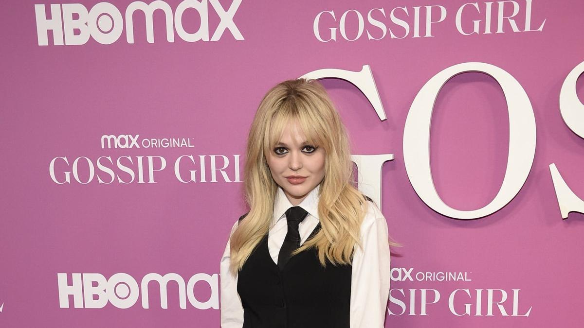 Emily Alyn Lind en el estreno de Gossip Girl