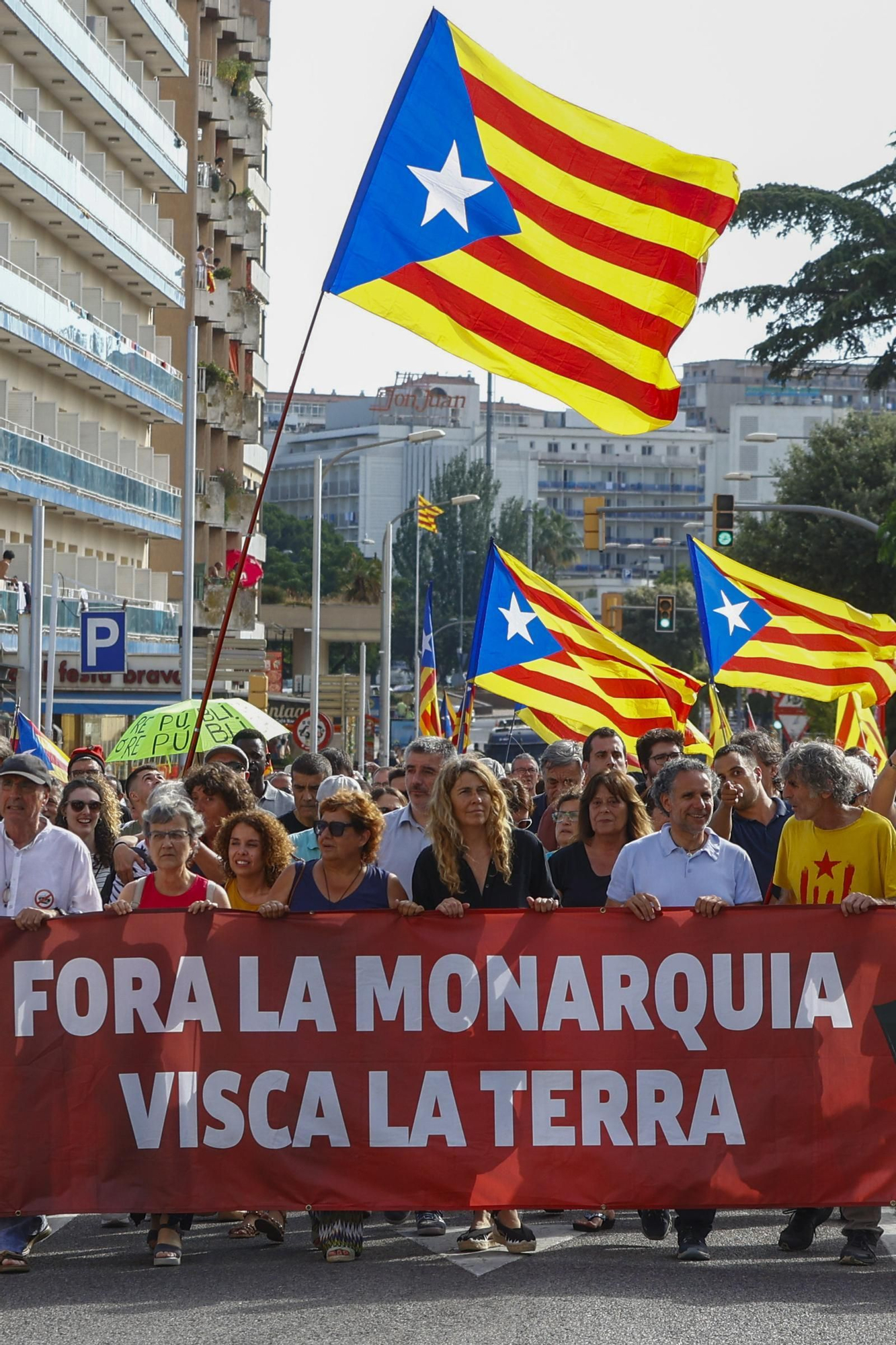 La protesta contra la Monarquia a Lloret