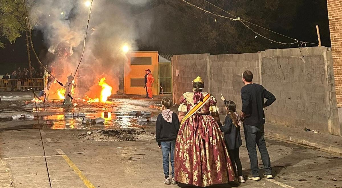 Cremà de la Falla Vila de Faura.