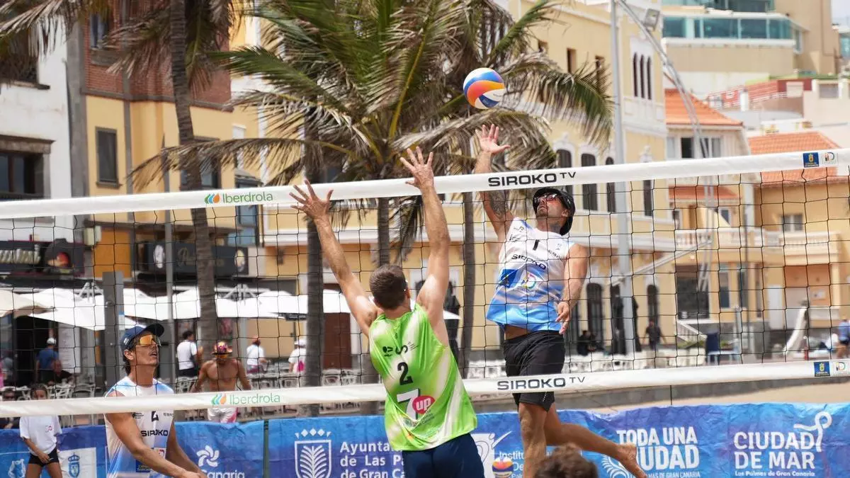 Las Canteras vibra con el mejor vóley playa nacional en el Challenge Beach Volley Cup
