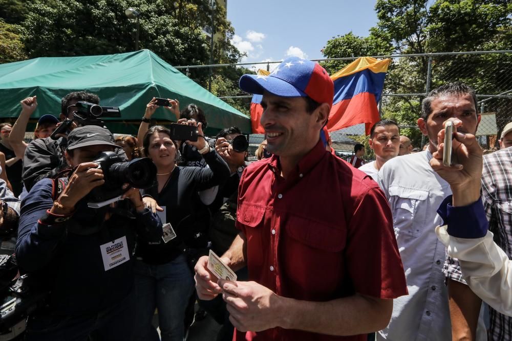 Los venezolanos votan en masa contra la Asamblea Constituyente de Maduro