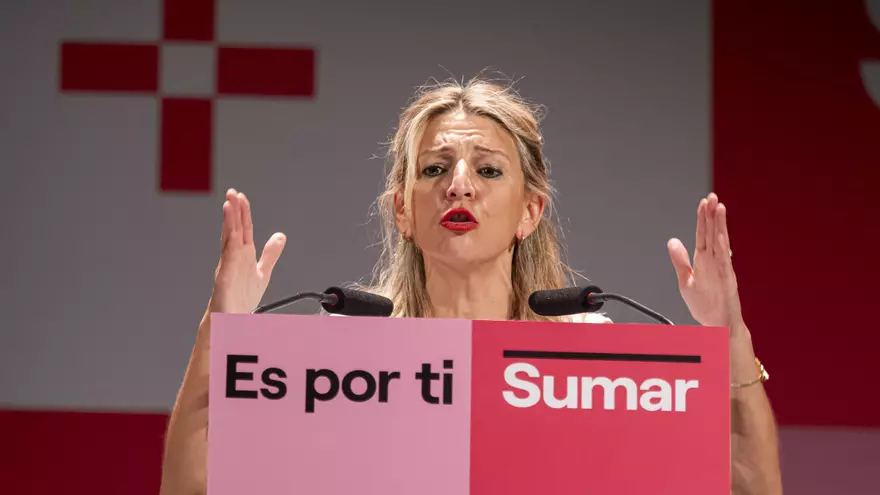Yolanda Díaz: “El referéndum no está encima de la mesa”