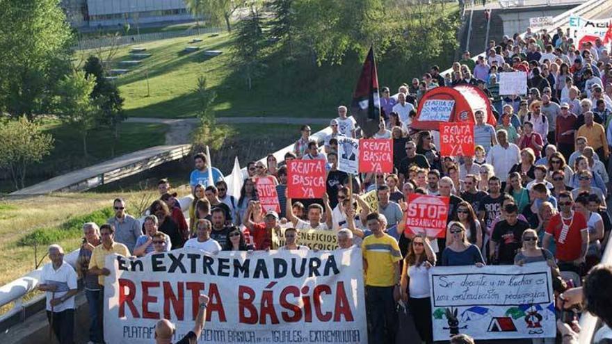 La renta básica encara la recta final