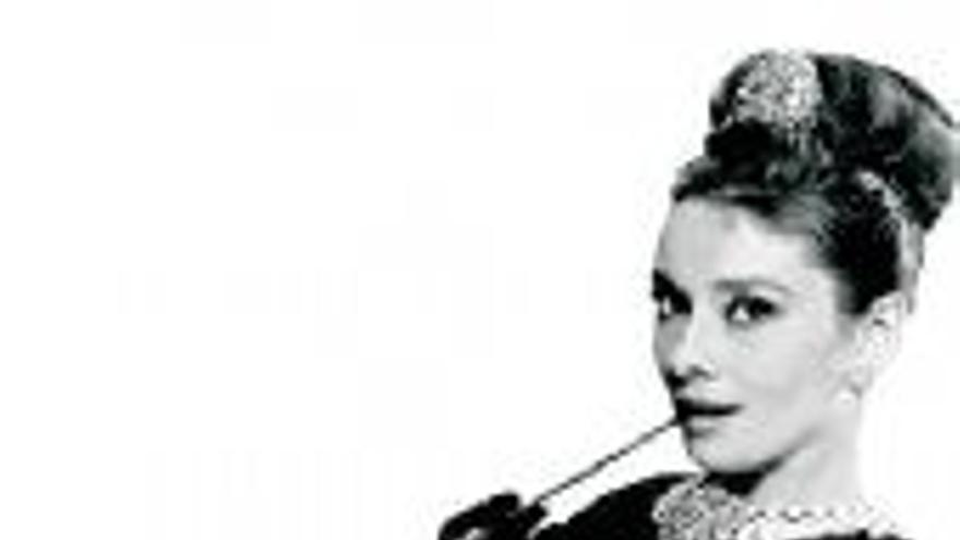 Las claves del encanto de Audrey Hepburn en un libro