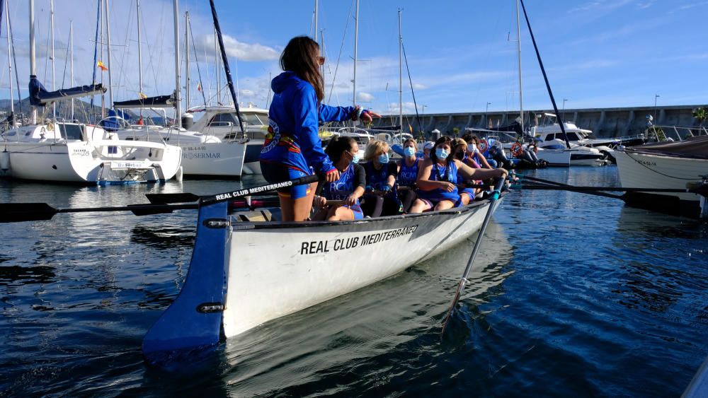 Las imágenes de la regata de invierno de remo de banco fijo 'Ciudad de Málaga'
