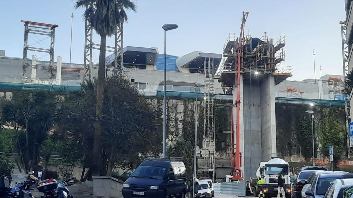 Proceso de construcción del ascensor HALO, visto desde Serafín Avendaño