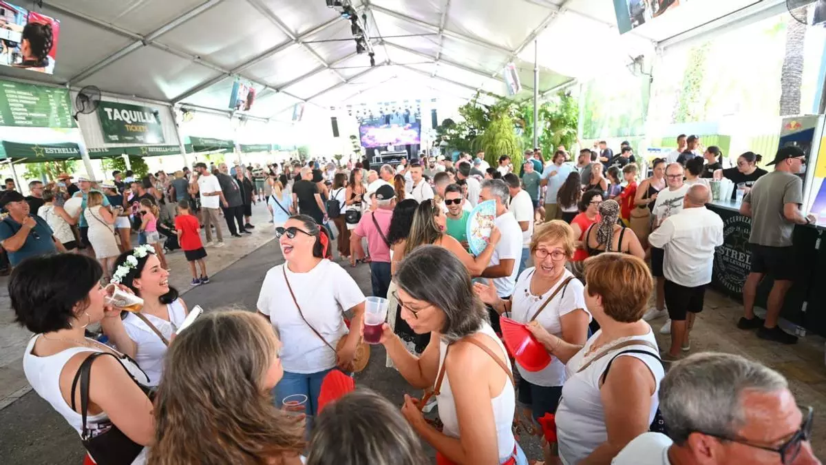 El Racó Gastronómico busca superar las 400.000 visitas con más oferta gastronómica y conciertos de grupos locales en Elche