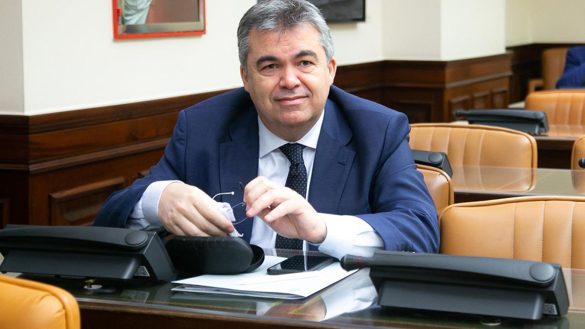 Archivo - El exdiputado y ex secretario de Organización del PSOE Santos Cerdán.