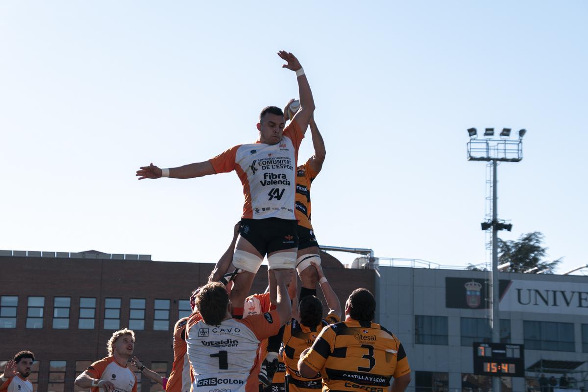 Imagen del partido de Copa del Rey entre Les Abelles y Recoletas Burgos