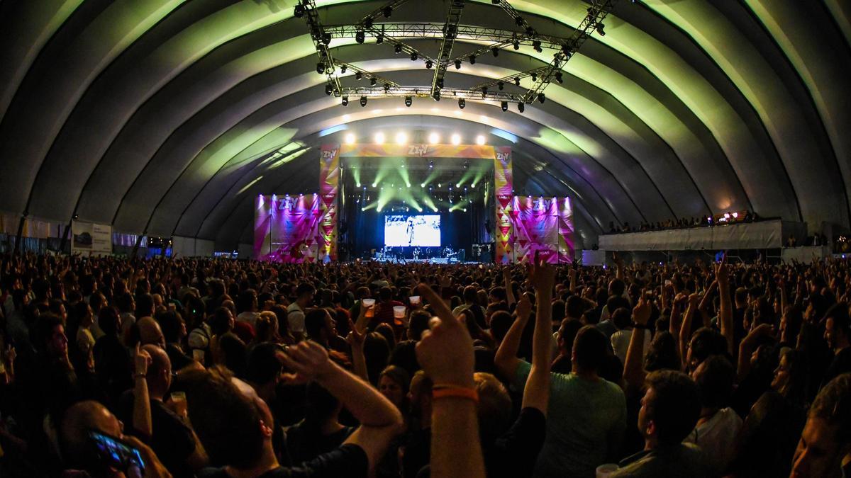 La nueva ley prohibe la venta de bebidas alcohólicas en conciertos donde el grupo al que se va a ver está pensado para un público infantil.