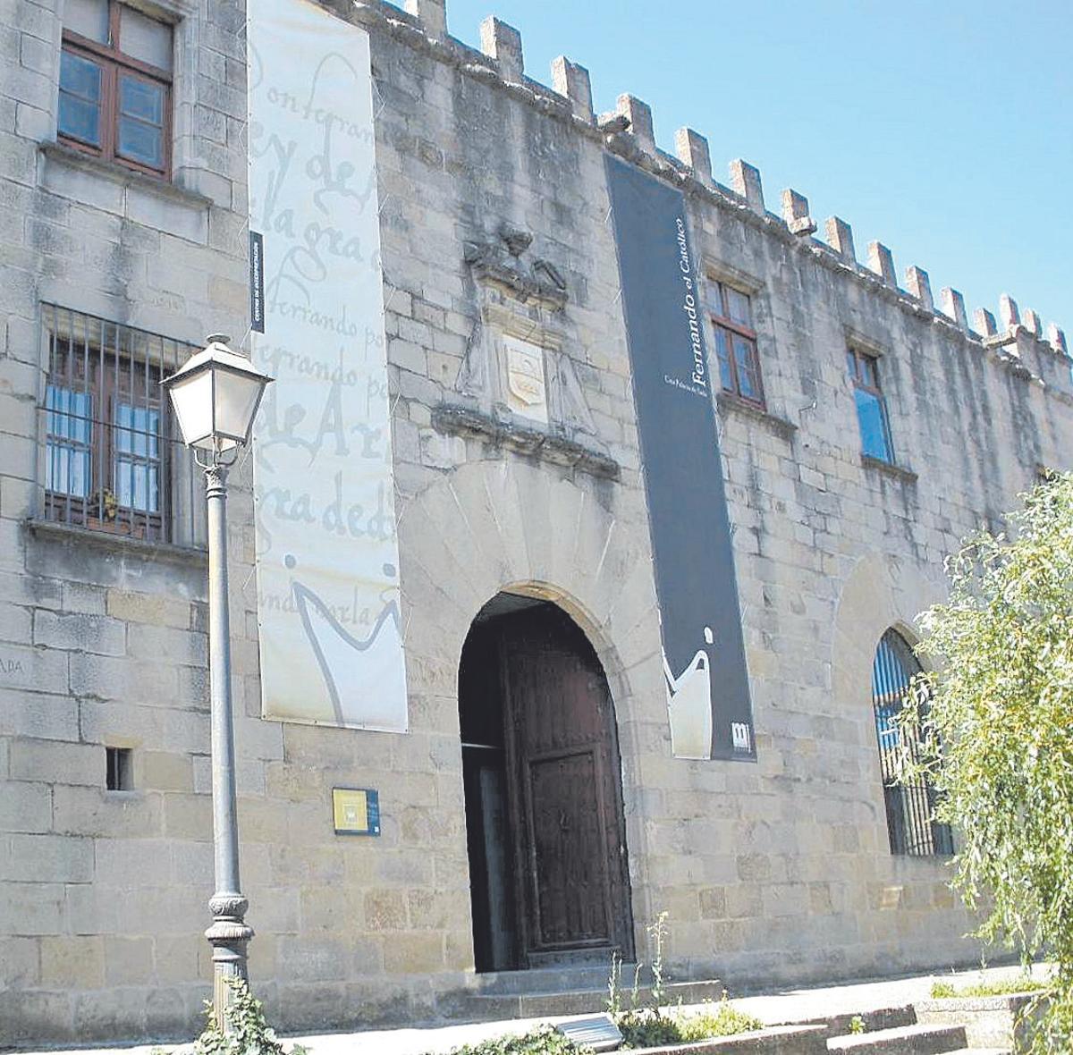 Palacio de los Sada, lugar de nacimiento de Fernando el Católico.