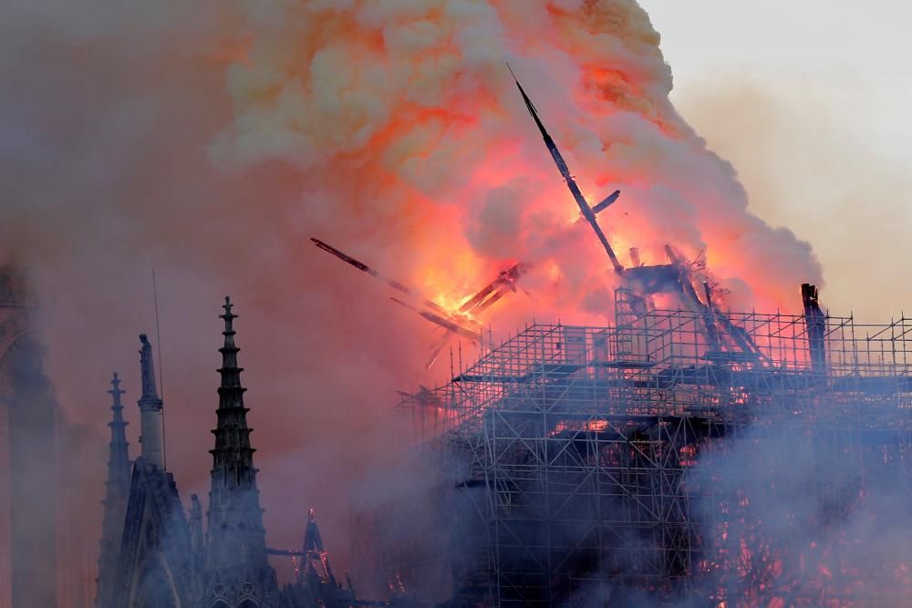 Incendio en la catedral de Notre Dame de París