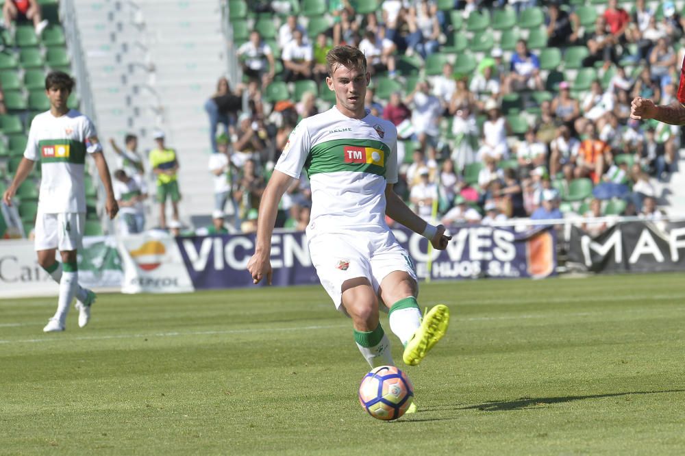 Debacle del Elche ante el colista