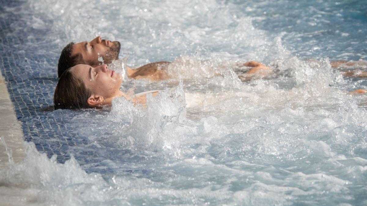 Palasiet Thalasso Clinic &amp; Hotel es un lugar idílico para aquellos que buscan un escape relajante y rejuvenecedor .