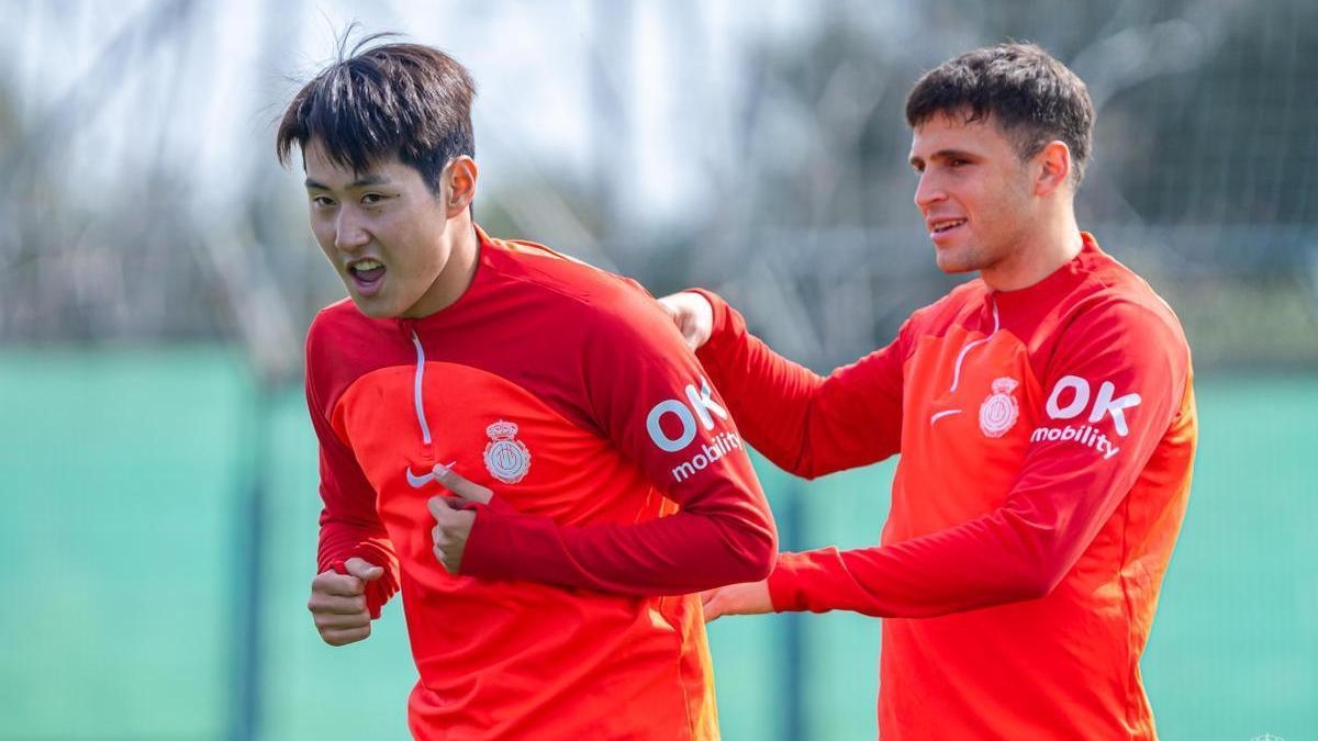 Kang In Lee y Gio González, ayer en el entrenamiento en Son Bibiloni.