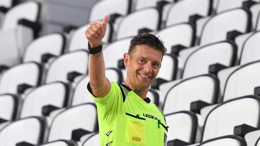 Dimite el designador de árbitros de la liga italiana, investigado por fraude deportivo