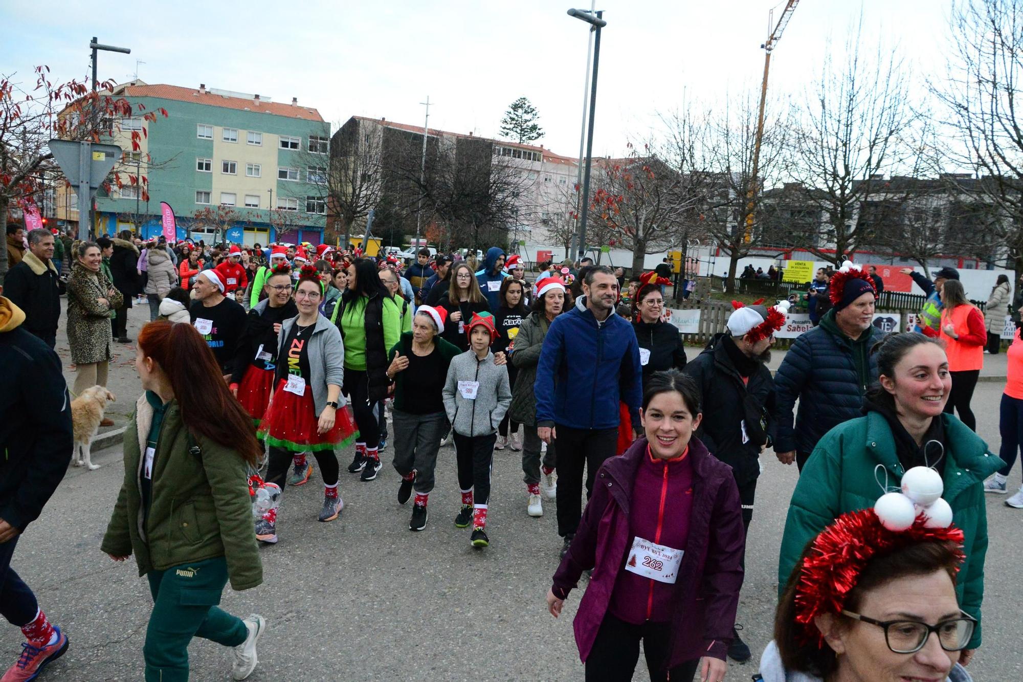 La carrera San Silvestre "Bye bye 2024" de Bueu en imágenes