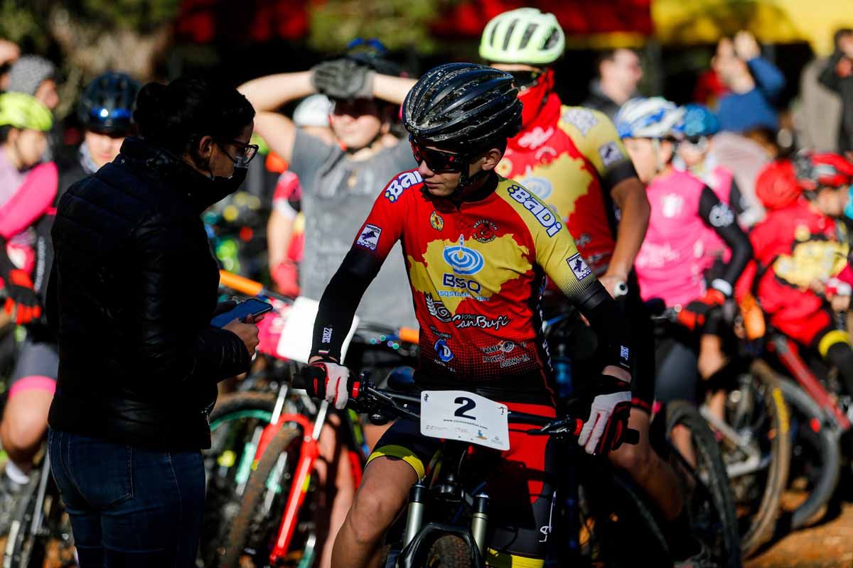 Clase magistral de ciclismo en Forada