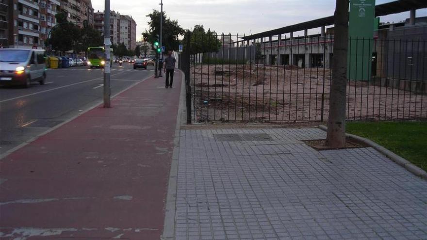 Equo insiste en reclamar más inversión y mantenimiento en el carril bici de Córdoba