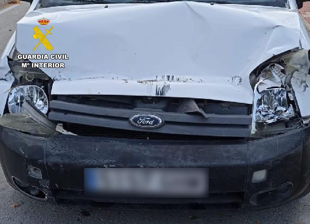 Estado en el que quedó el coche del padre de uno de los individuos.