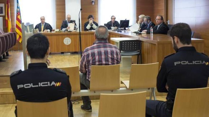 Cinco años de cárcel por abusar de la hija menor  de sus vecinos en Castelló