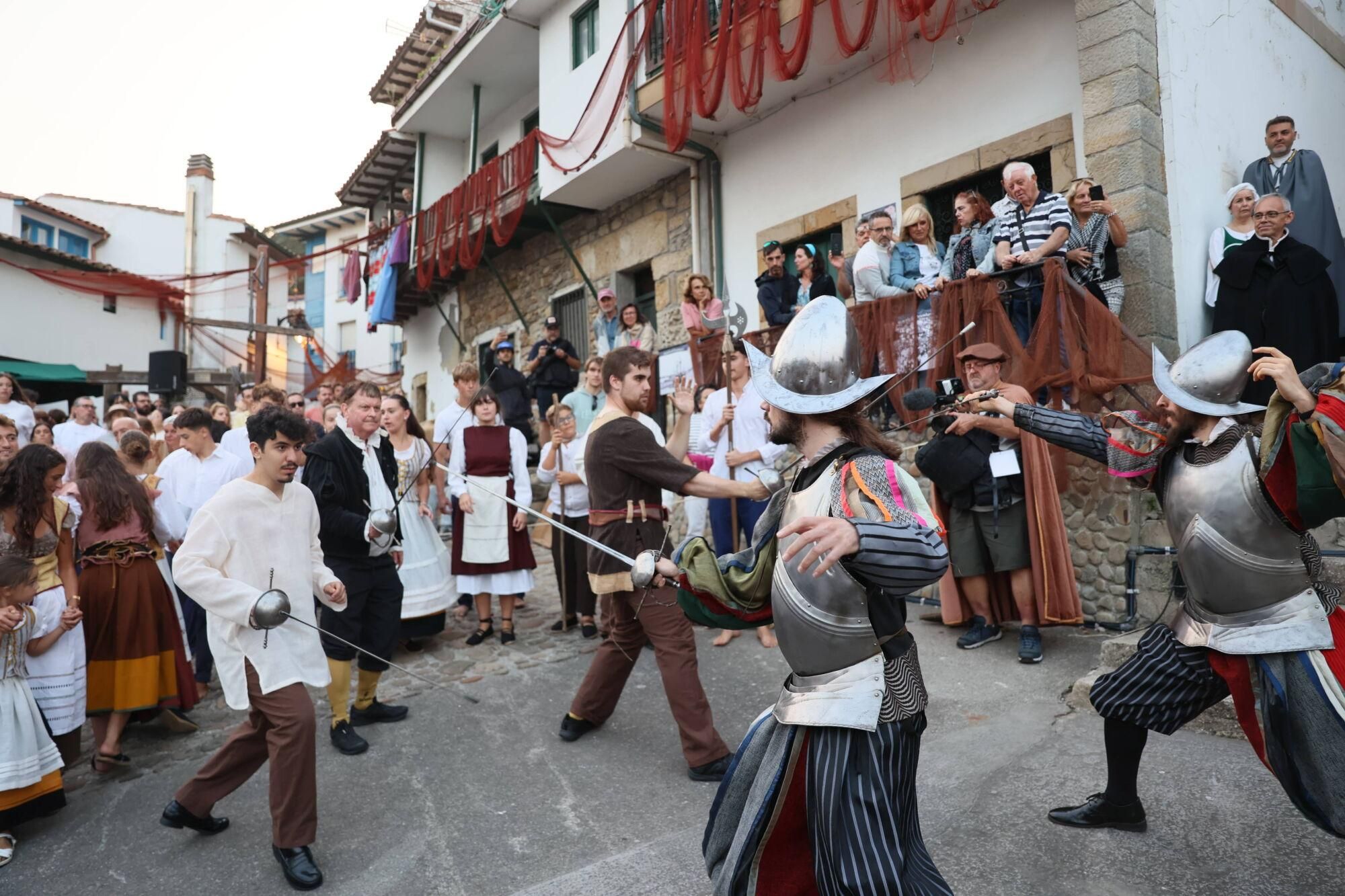 Carlos V siempre desembarca en Tazones