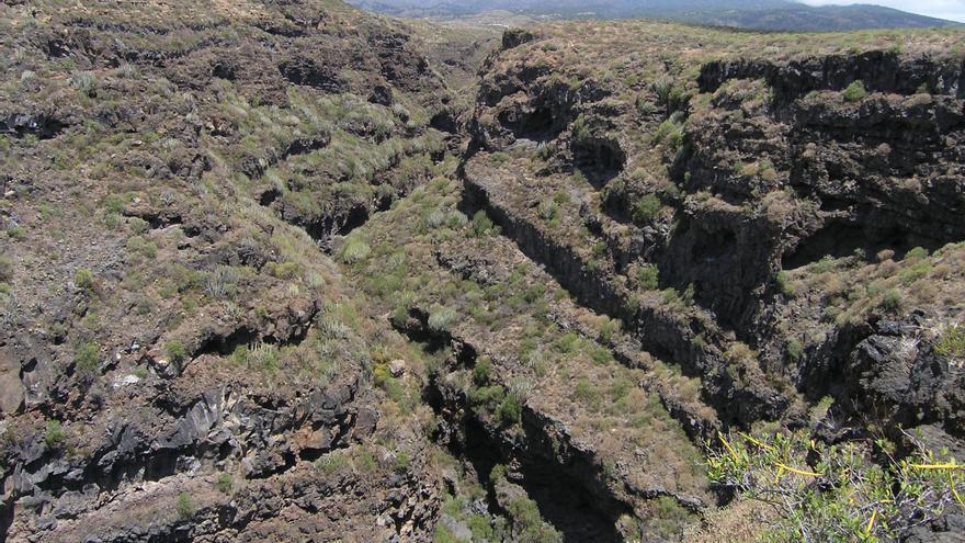 Herido en Tenerife tras caerle una piedra de grandes dimensiones en un barranco