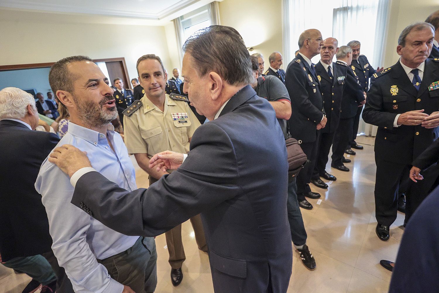 En imágenes: la toma de posesión del nuevo Jefe Superior de la Policía Nacional en Asturias