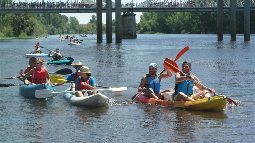 Deporte, turismo y naturaleza se dan la mano en el IX descenso del río Alagón