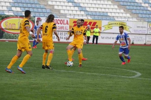 Futbol. La Hoya-UCAM (0-0)