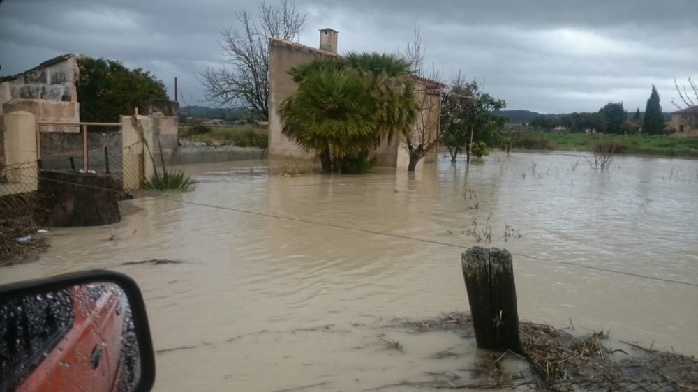 Carreteras de Mallorca cortadas por las lluvias