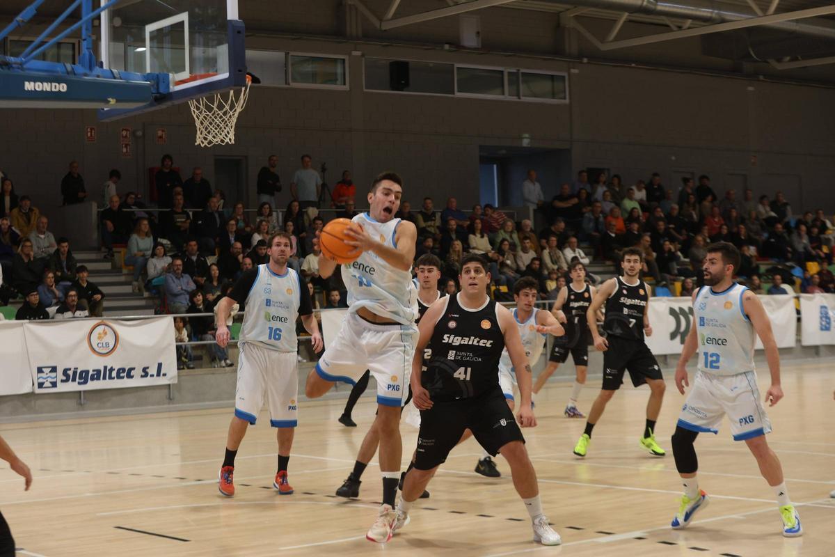 El Sigaltec poco pudo hacer ante el poderío del Marín.