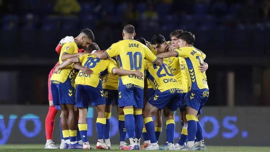 La UD Las Palmas no se rinde: viaje en vuelo chárter y cuart