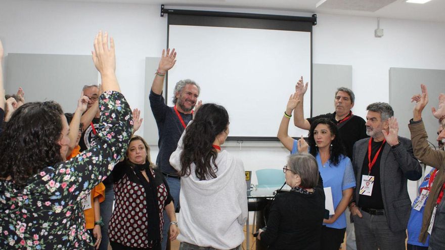 IU ‘maquilla’ su división en la capital