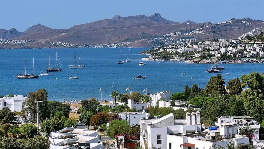 &#039;La nueva Ibiza&#039;: esta es la ciudad europea que está compitiendo con la isla por sus precios más económicos