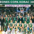 Plantilla del Unicaja campeón de la Copa Korac 2001.