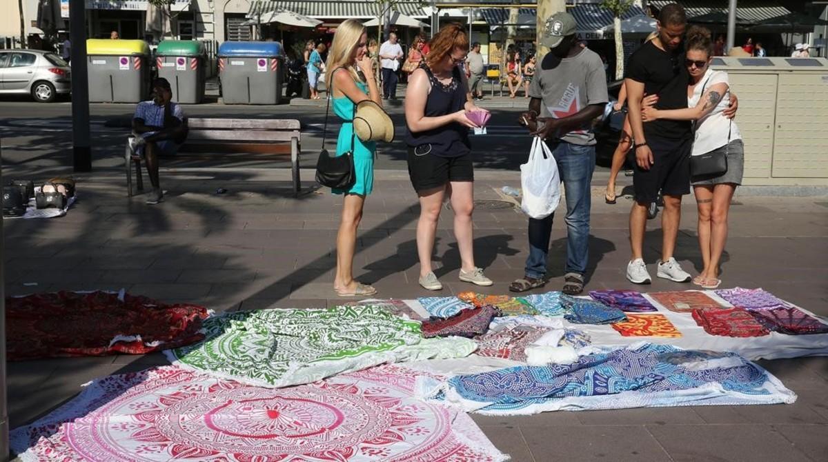 zentauroepp39329157 barcelona 16 07 2017 materos en la barceloneta en el paseo  170716195625