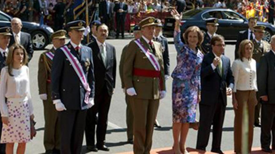 Concluye el desfile del Día de las Fuerzas Armadas con una fuerte ovación a los Reyes