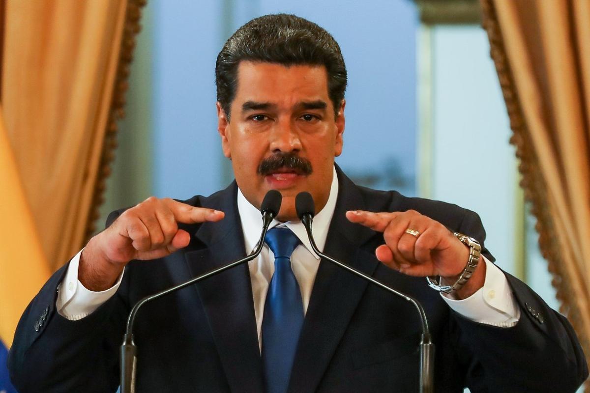 -FOTODELDIA- AME285. CARACAS (VENEZUELA), 08/02/2019.- El presidente de Venezuela, Nicolás Maduro, habla este viernes durante una rueda de prensa en el palacio presidencial de Miraflores, en Caracas (Venezuela). EFE/Cristian Hernández