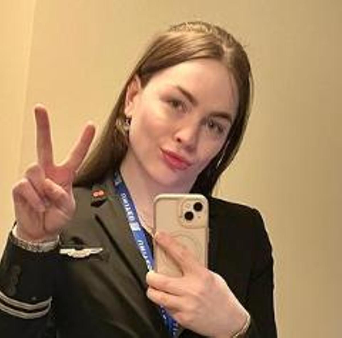 L’hostessa de vol trans Kayleigh Scott es treu la vida després d’anunciar-ho a les xarxes