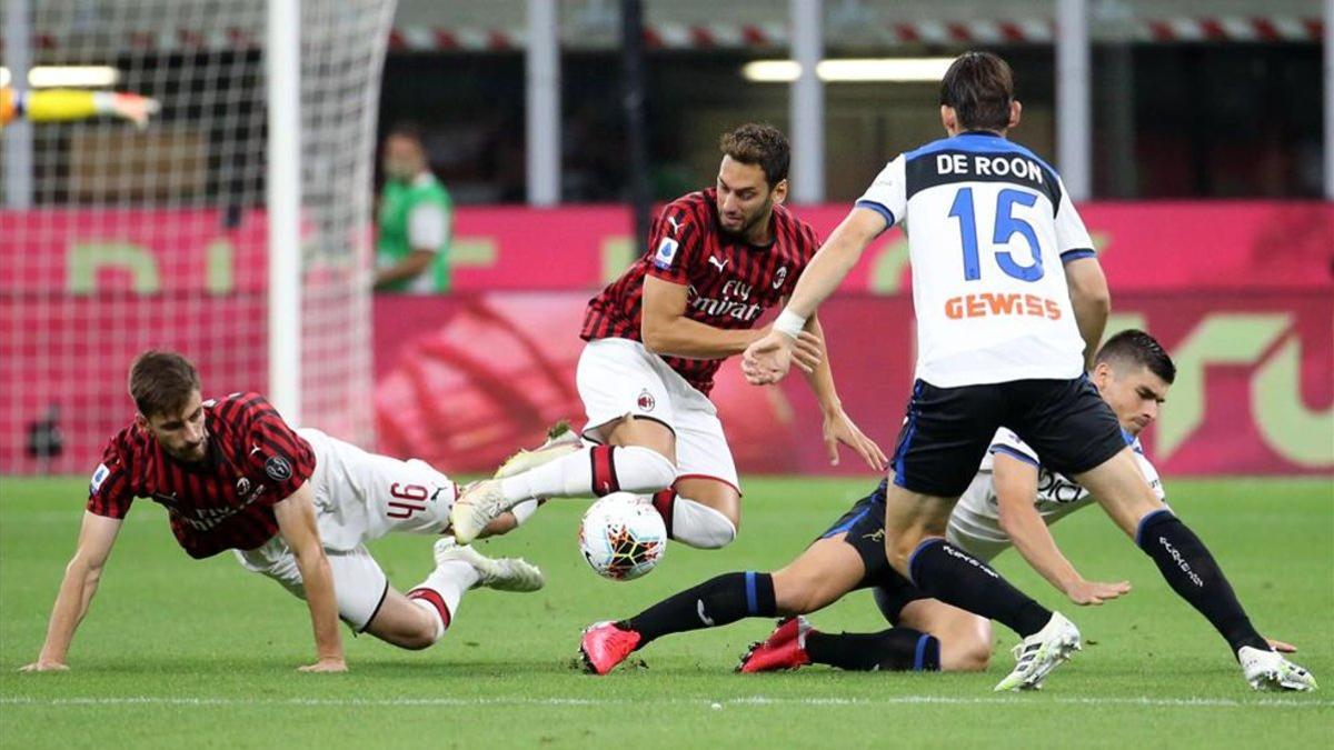 Milan y Atalanta disputaron un encuentro muy parejo que se saldó con empate 1-1