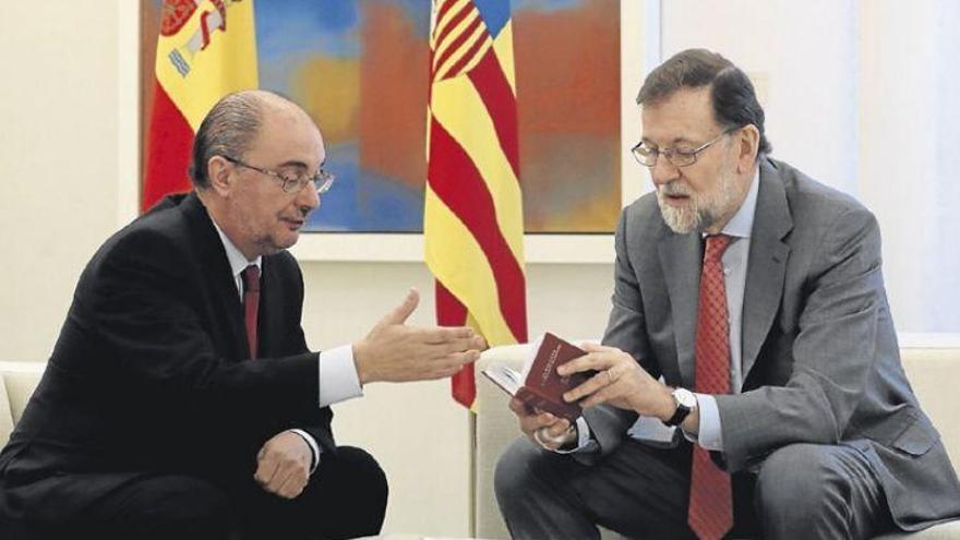 Lambán pide cambiar la financiación aunque Cataluña siga sin gobierno