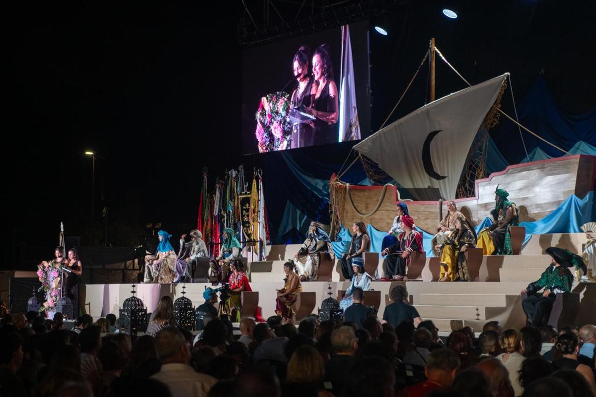 La Vila Joiosa presenta los cargos de las fiestas de Moros y Cristianos de 2026
