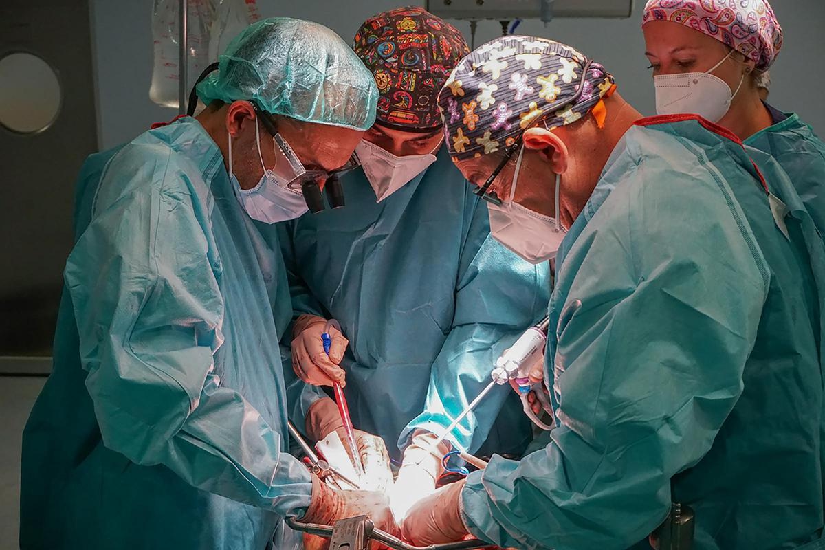 Equipo de cirugía Quirónsalud Málaga