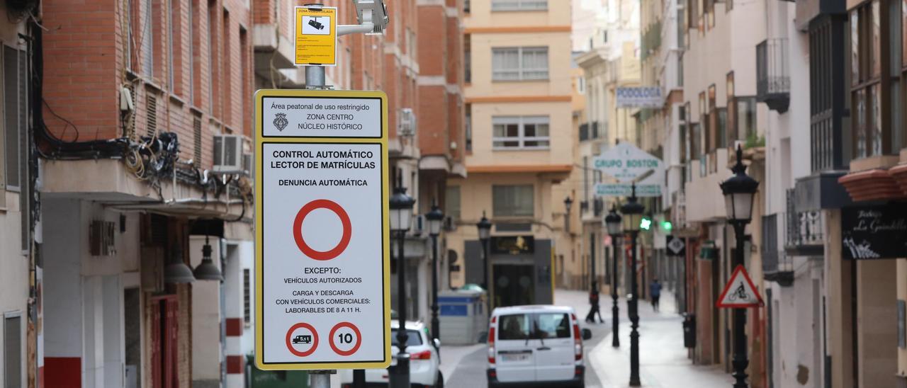 Cámaras en el centro de Castelló que limita el acceso al centro urbano.