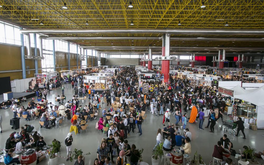 El VIII Salón del Manga de Alicante abarrota IFA