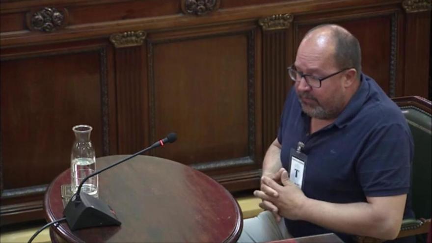 Un votant de l'1-O assegura que la Guàrdia Civil els va "apallissar"