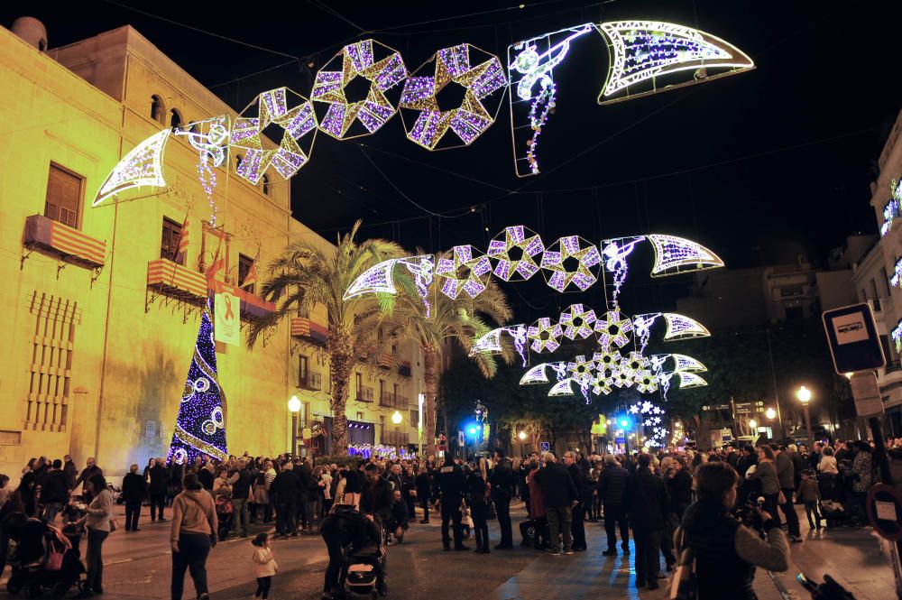 Así ha sido el encendido de luces de la Navidad en