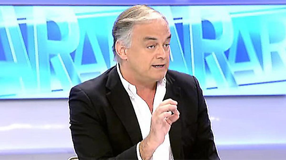 González Pons desvincula l’escàndol de Rato de la seva època com a ministre d’Aznar.